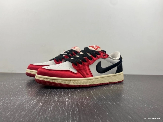 MaikeSneakers Jordan FN0432-017 1 Low Home OG x Trophy Air Room 0806
